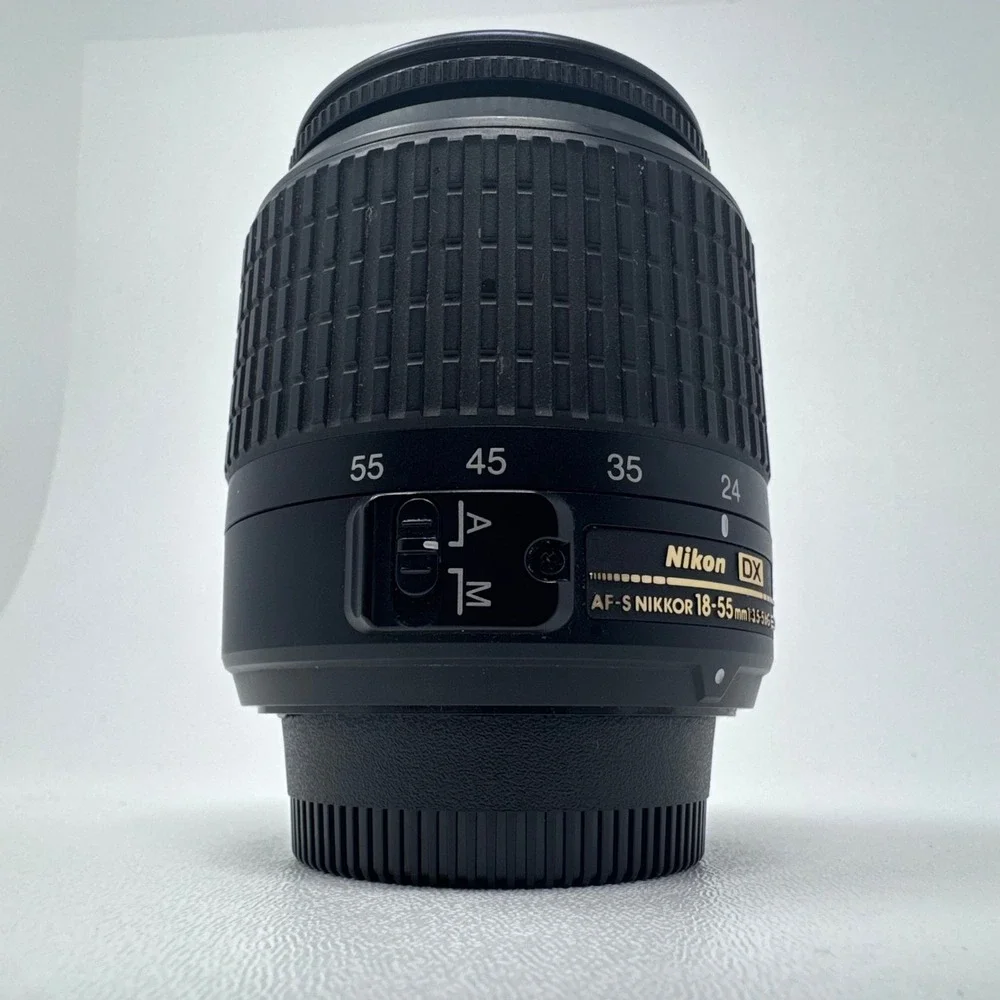 Nikon AF-S DX Zoom-Nikkor 18-55mm f/3.5-5.6G ED II Lens Black